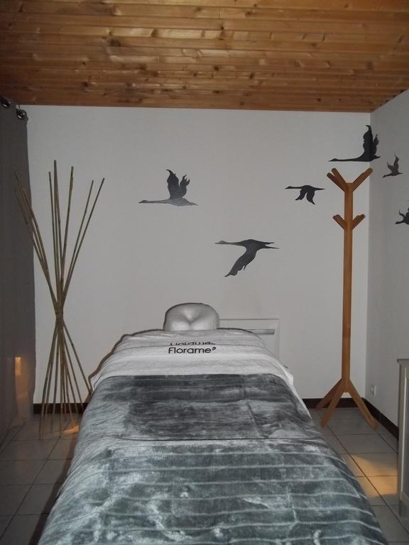 Logis Hotel Le France Villers-le-Lac Eksteriør billede