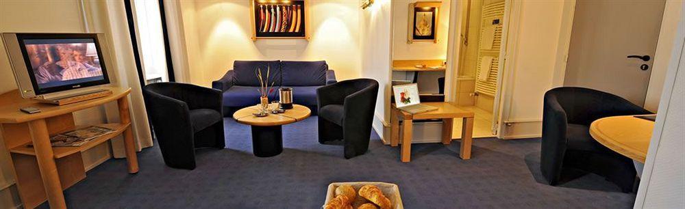 Logis Hotel Le France Villers-le-Lac Eksteriør billede